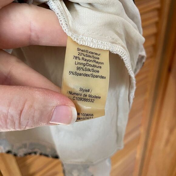 Alice + Olivia Silk Velvet Floral Peplum Blouse - Picture 6 of 10